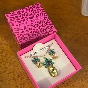 Betsey Johnson Gold, green and yellow pineapple Necklace and earring Set